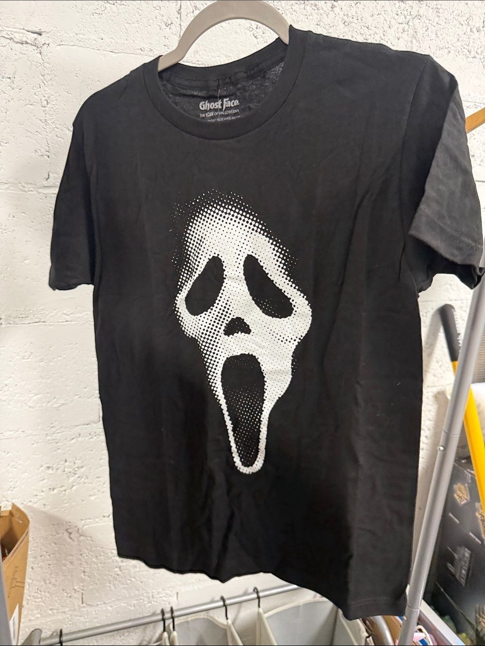 Ghostface Black Graphic T Shirt White Scream Face - NWT - Size Small Black Tee